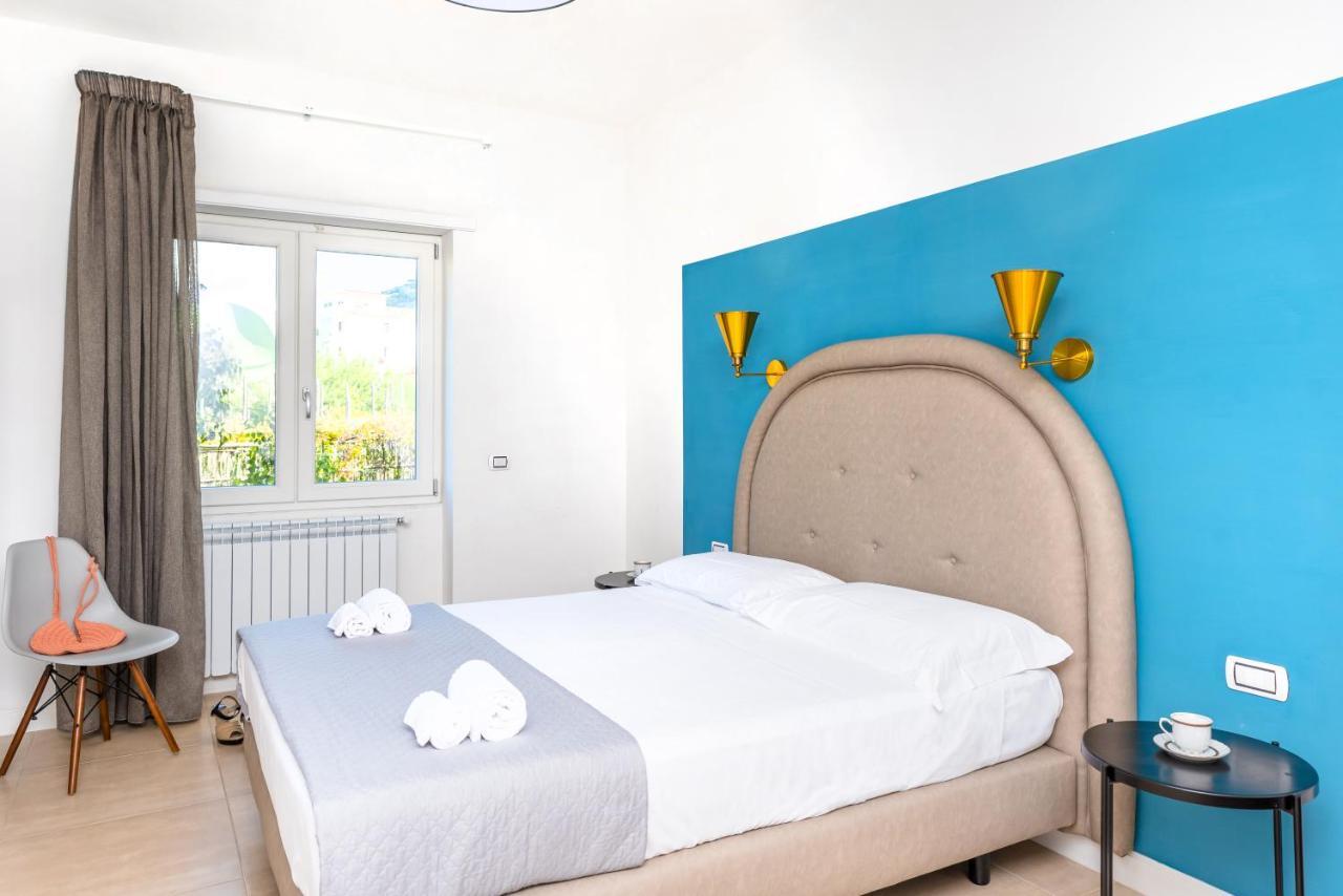 Mako Sorrento Suites Экстерьер фото